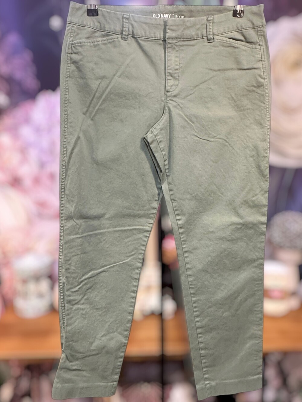 Old Navy 10 Sage Green Pixie Ankle Pants Cotton Stretch Preppy Casual Minimalist